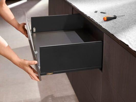 BLUM LEGRABOX pure Drawer System