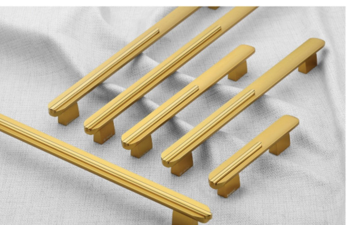 Wardrobe and cabinet handle